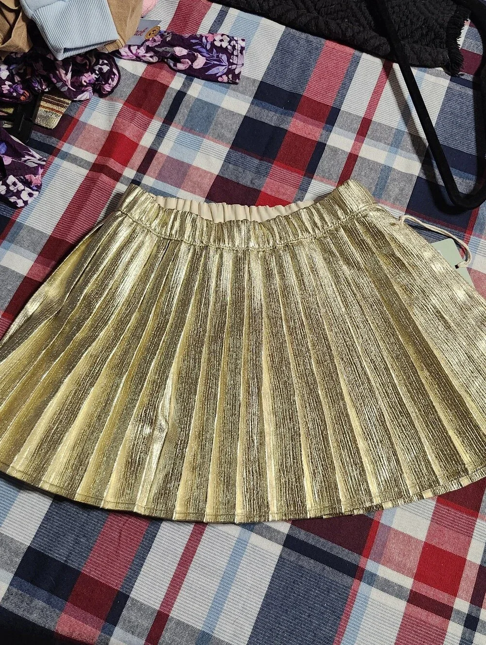 O'Willo Girls XS Gold Metallic Pleated Skirt Sparkle Party Contemporary Casual